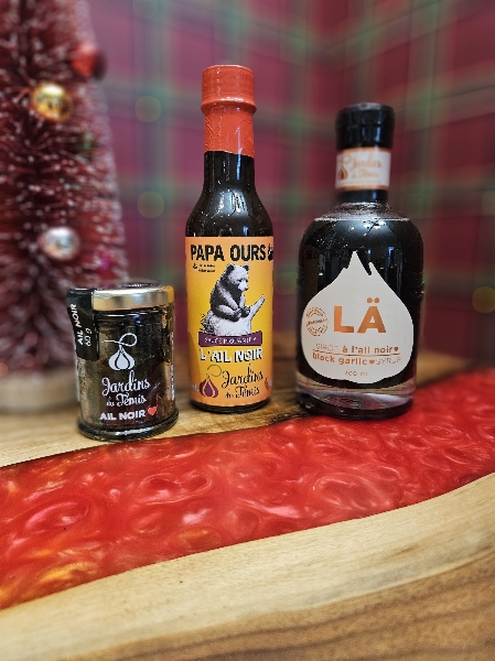 COFFRET EN TRIO AIL NOIR , SIROP AIL NOIR ET SAUCE PIQUANTE AIL NOIR