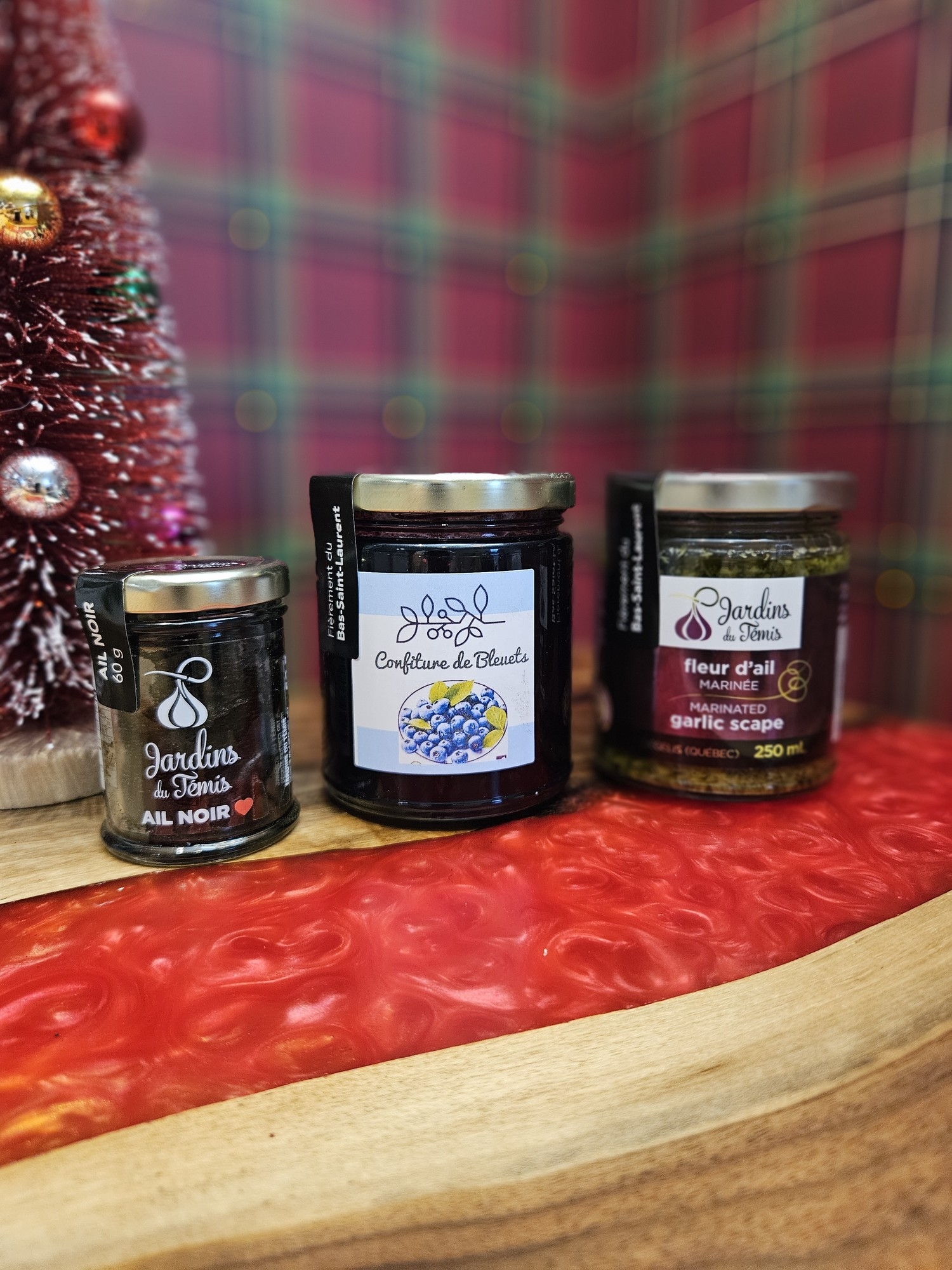 COFFRET TRIO AIL NOIR , FLEUR AIL MARINÉE ET CONFITURE BLEUETS