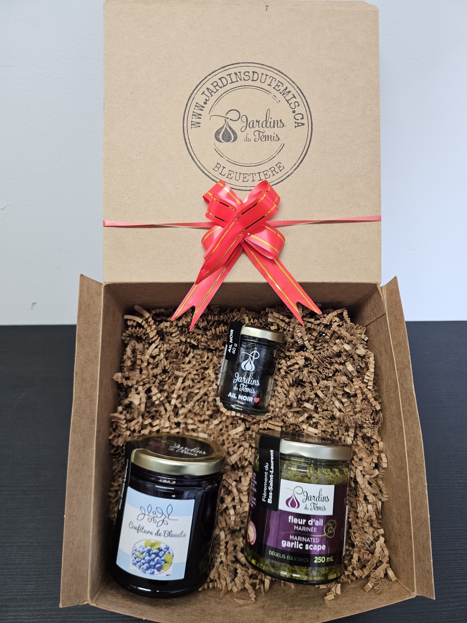 COFFRET TRIO AIL NOIR , FLEUR AIL MARINÉE ET CONFITURE BLEUETS